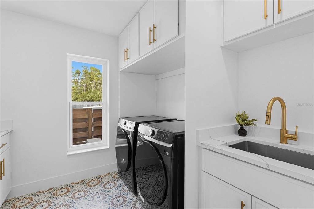 En Venta: $2,695,000 (5 camas, 4 baños, 3685 Pies cuadrados)