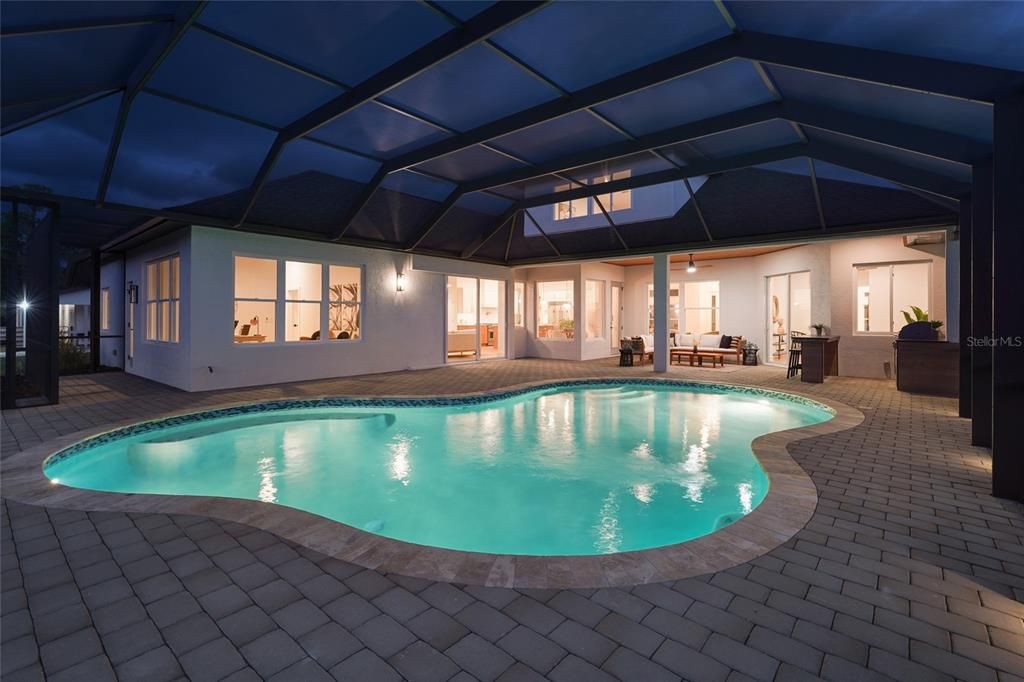 En Venta: $2,695,000 (5 camas, 4 baños, 3685 Pies cuadrados)