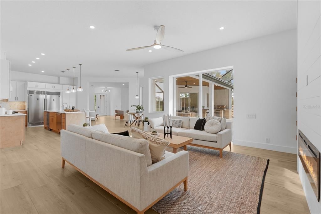 En Venta: $2,695,000 (5 camas, 4 baños, 3685 Pies cuadrados)
