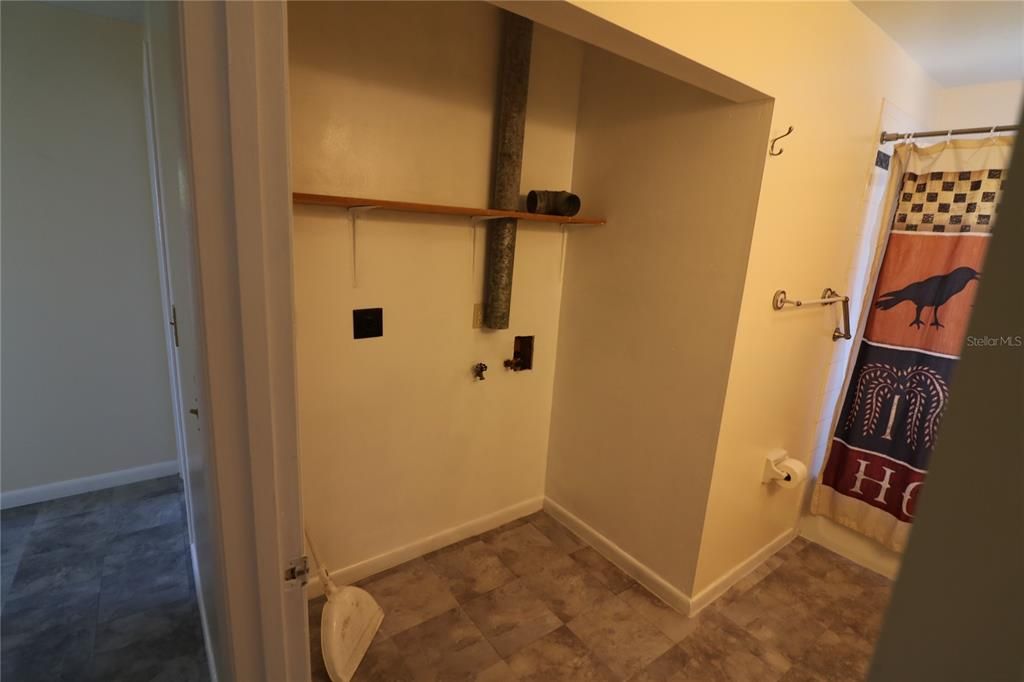 En Venta: $305,000 (3 camas, 1 baños, 1680 Pies cuadrados)