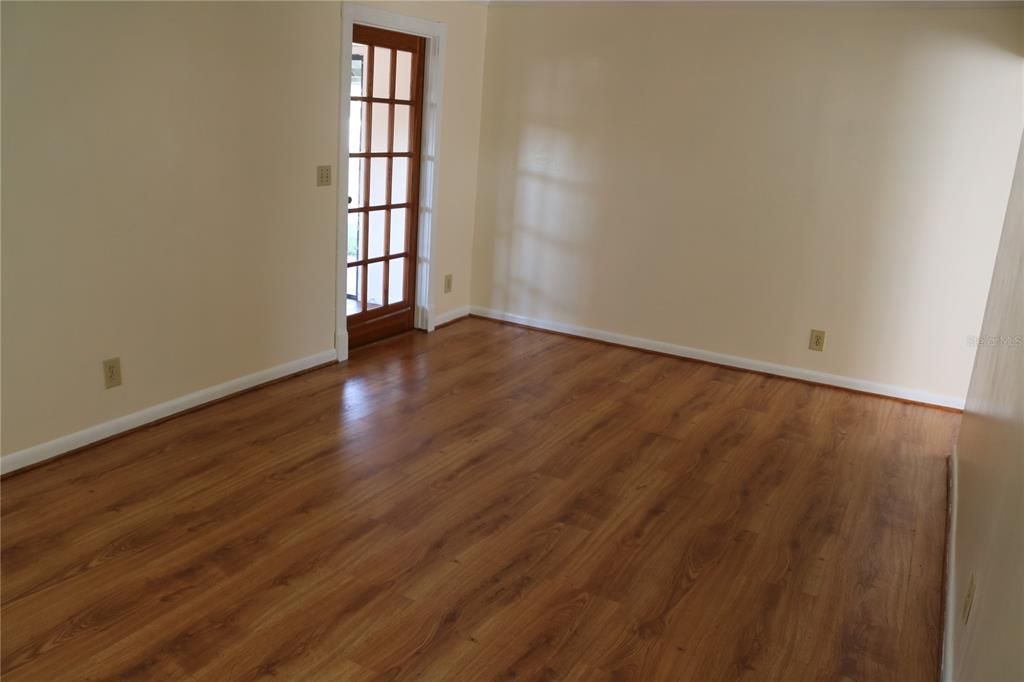 En Venta: $305,000 (3 camas, 1 baños, 1680 Pies cuadrados)