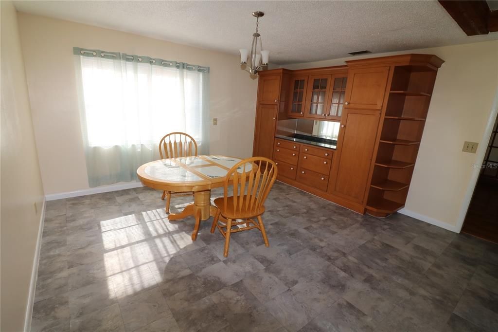 En Venta: $305,000 (3 camas, 1 baños, 1680 Pies cuadrados)