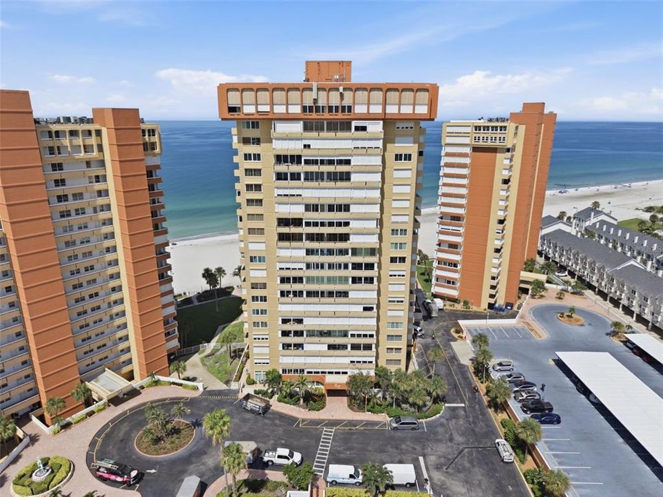 For Rent: $3,295 (2 beds, 2 baths, 1345 Square Feet)