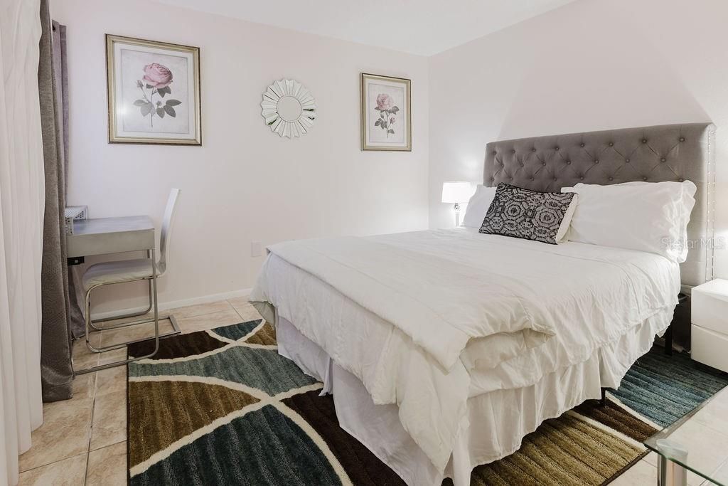 For Rent: $1,200 (2 beds, 2 baths, 832 Square Feet)