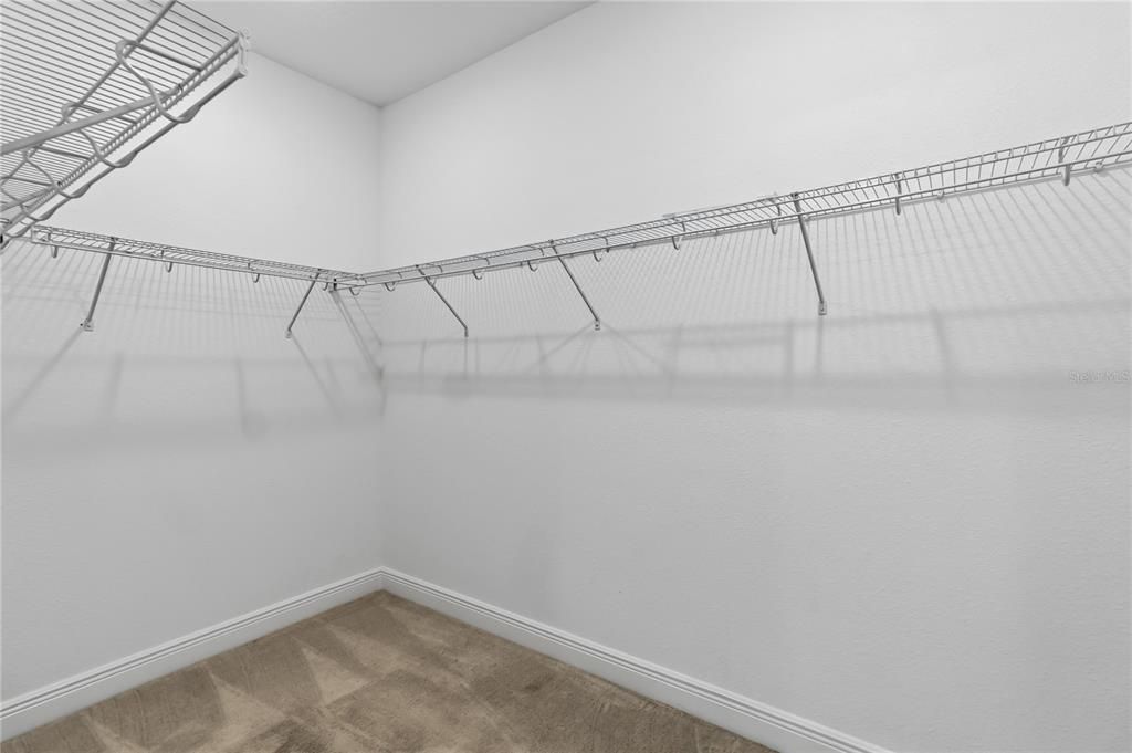 En Venta: $496,200 (4 camas, 2 baños, 2332 Pies cuadrados)