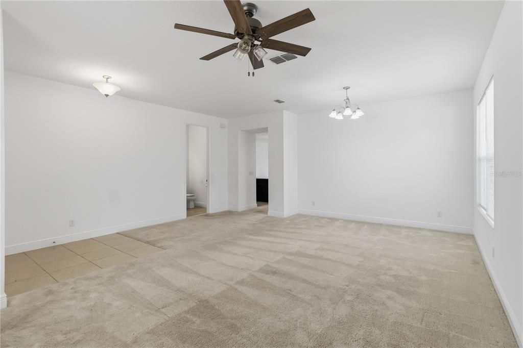 En Venta: $496,200 (4 camas, 2 baños, 2332 Pies cuadrados)