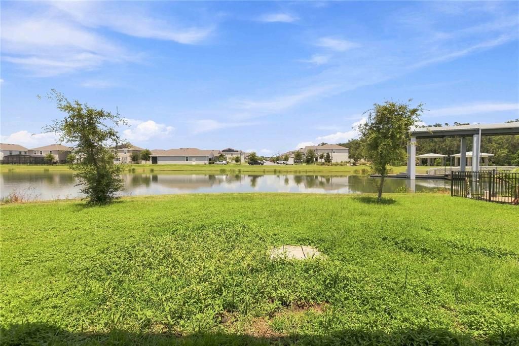 En Venta: $496,200 (4 camas, 2 baños, 2332 Pies cuadrados)