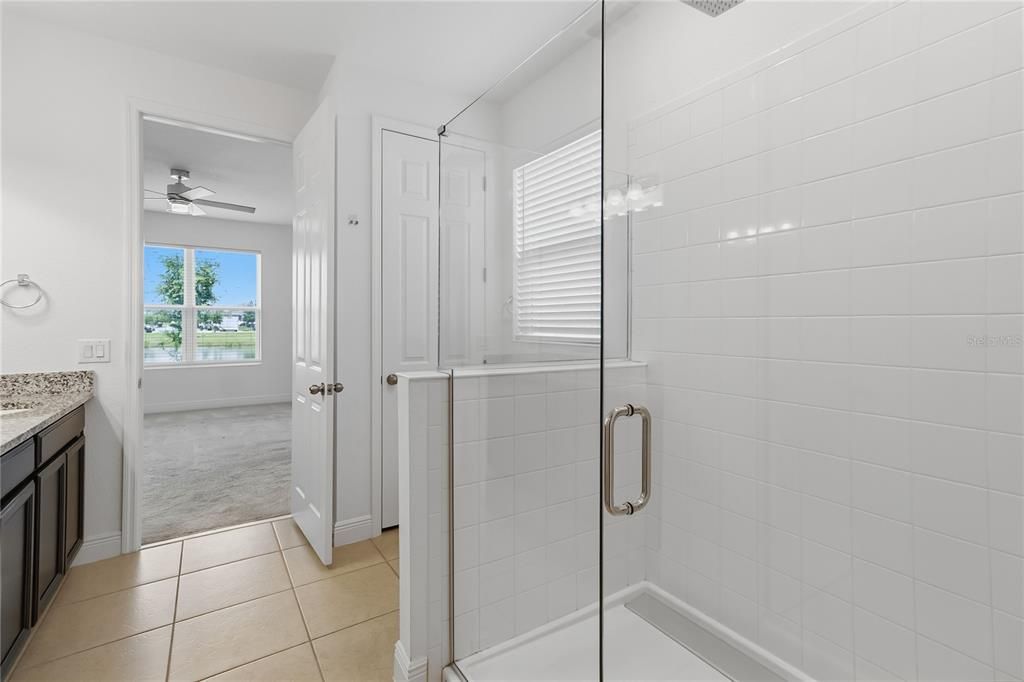 En Venta: $496,200 (4 camas, 2 baños, 2332 Pies cuadrados)