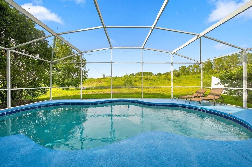 For Sale: $460,000 (5 beds, 3 baths, 2381 Square Feet)