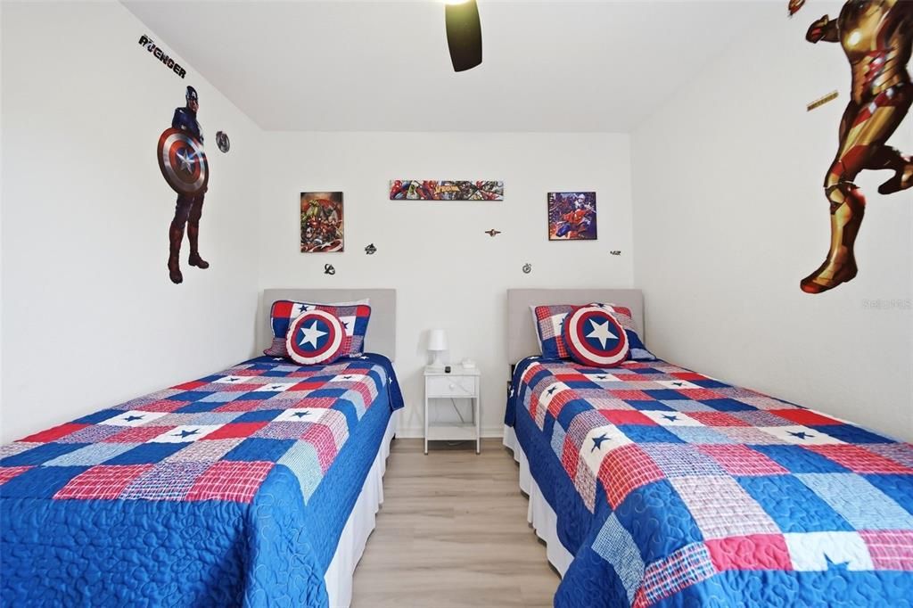 For Sale: $460,000 (5 beds, 3 baths, 2381 Square Feet)