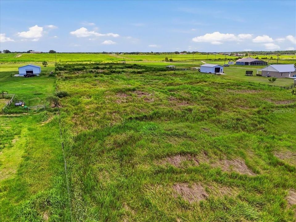 На продажу: $215,000 (7.03 acres)