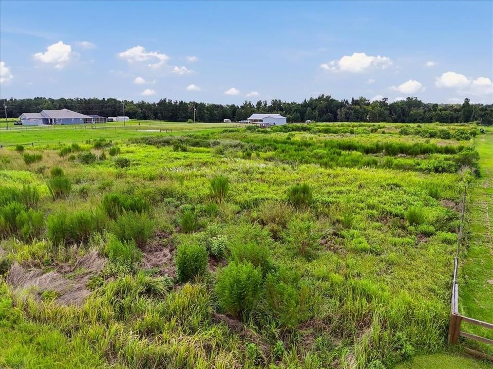 На продажу: $215,000 (7.03 acres)