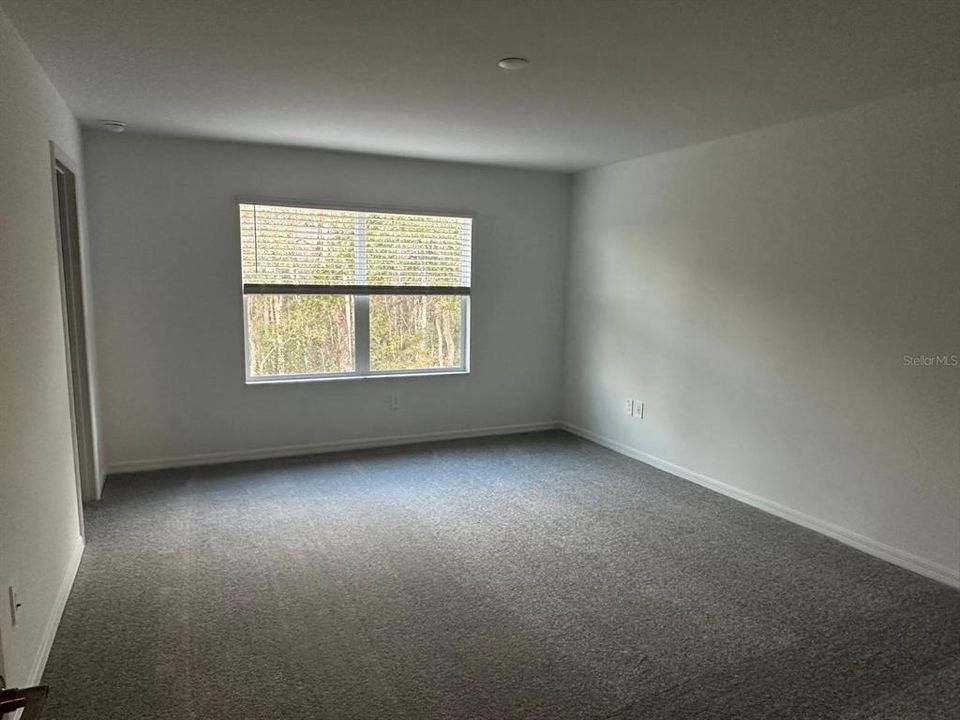 For Rent: $1,975 (3 beds, 2 baths, 1666 Square Feet)