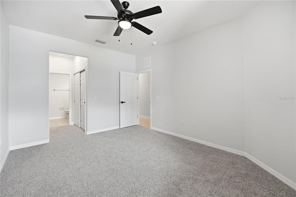 For Sale: $295,000 (3 beds, 2 baths, 1926 Square Feet)