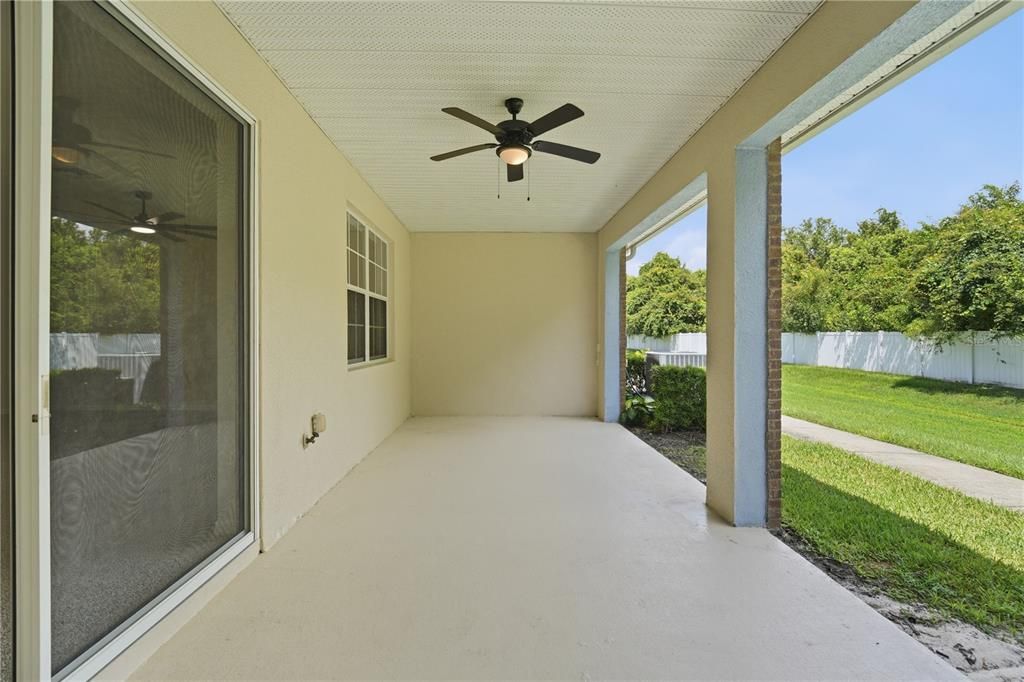 For Sale: $295,000 (3 beds, 2 baths, 1926 Square Feet)