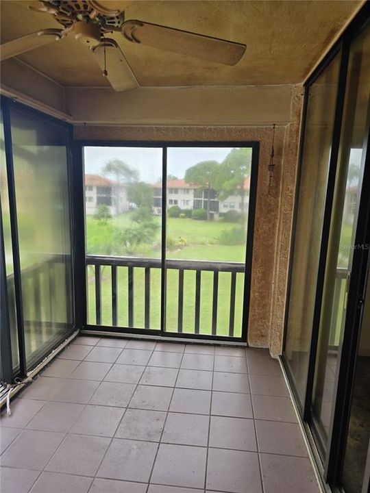 For Sale: $249,990 (2 beds, 2 baths, 1065 Square Feet)