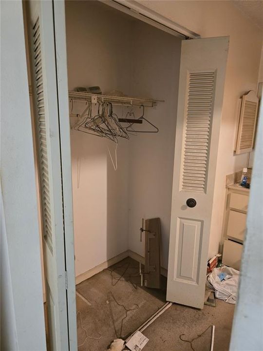 For Sale: $249,990 (2 beds, 2 baths, 1065 Square Feet)