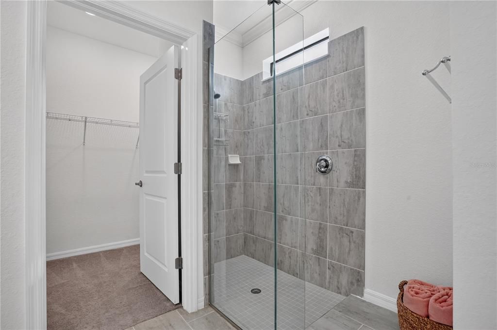 Active With Contract: $435,000 (2 beds, 2 baths, 1907 Square Feet)