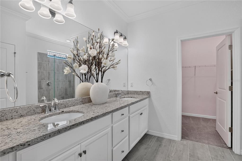 Active With Contract: $435,000 (2 beds, 2 baths, 1907 Square Feet)