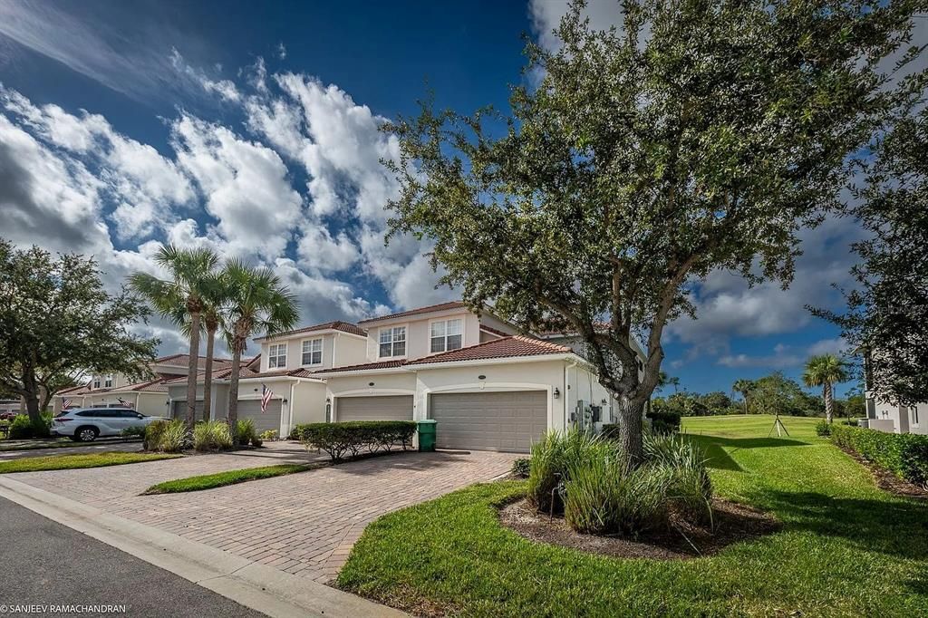 For Sale: $349,000 (3 beds, 2 baths, 1917 Square Feet)