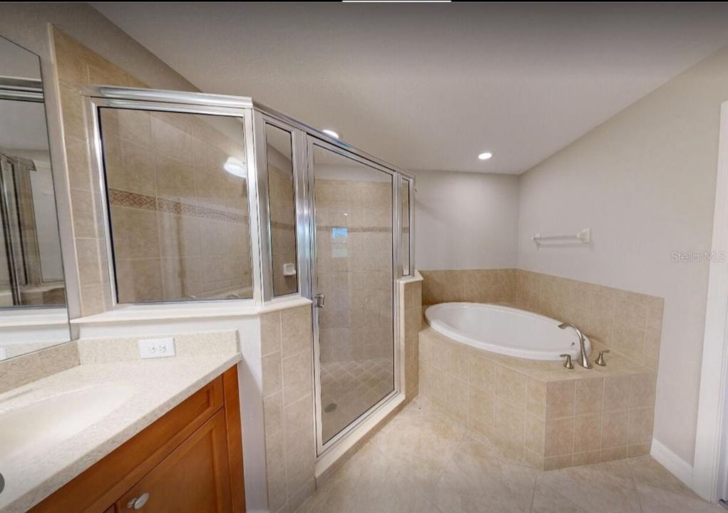 For Sale: $349,000 (3 beds, 2 baths, 1917 Square Feet)