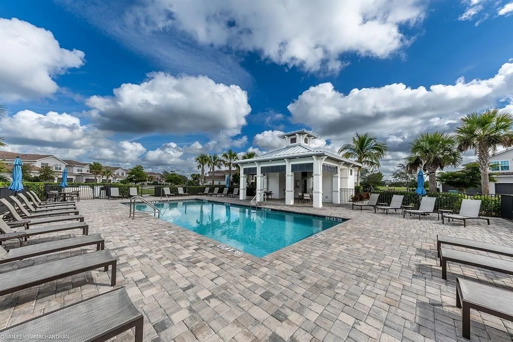 For Sale: $349,000 (3 beds, 2 baths, 1917 Square Feet)