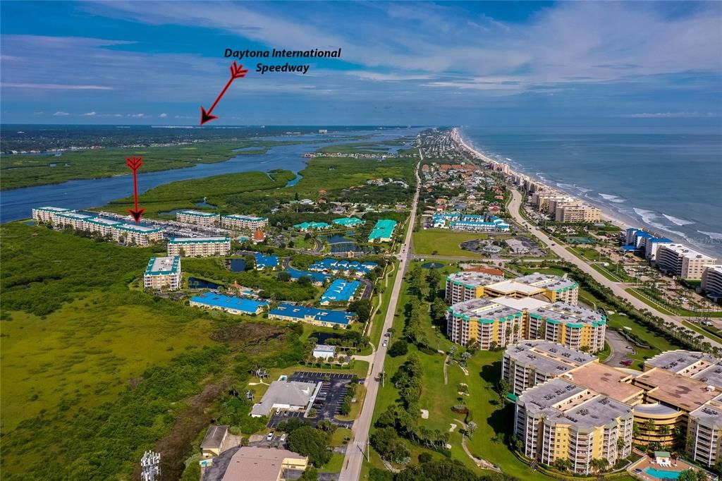 For Sale: $465,000 (2 beds, 2 baths, 1339 Square Feet)