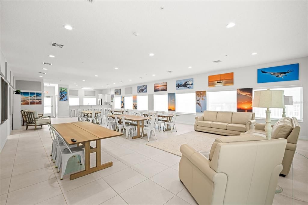 For Sale: $439,000 (2 beds, 2 baths, 1350 Square Feet)