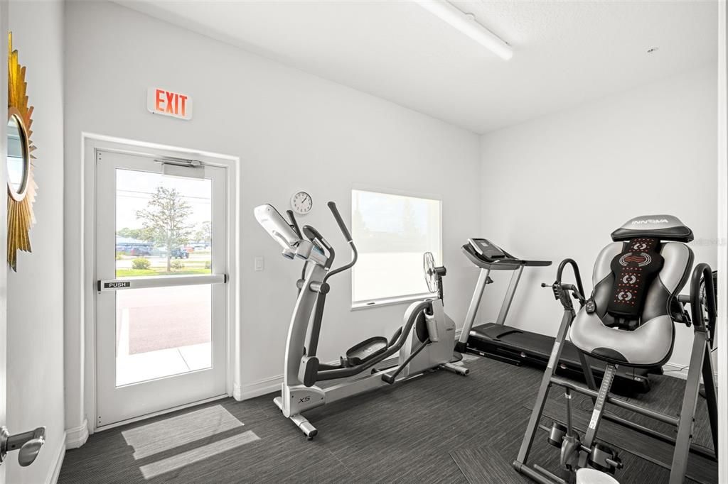 For Sale: $439,000 (2 beds, 2 baths, 1350 Square Feet)