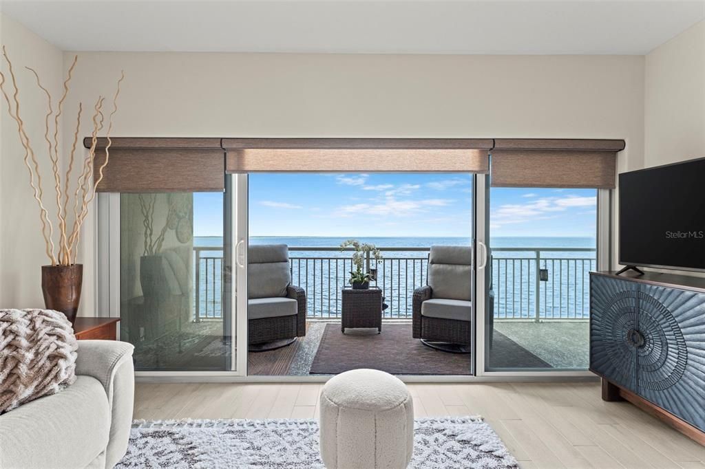 For Sale: $439,000 (2 beds, 2 baths, 1350 Square Feet)