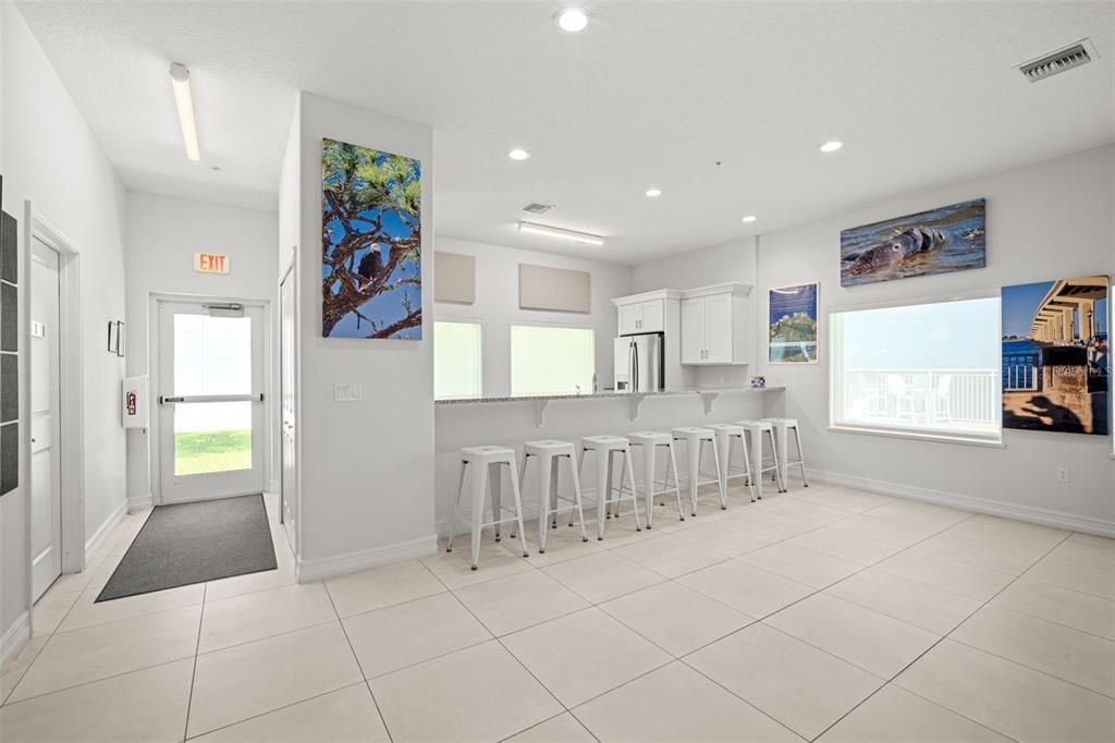 For Sale: $439,000 (2 beds, 2 baths, 1350 Square Feet)