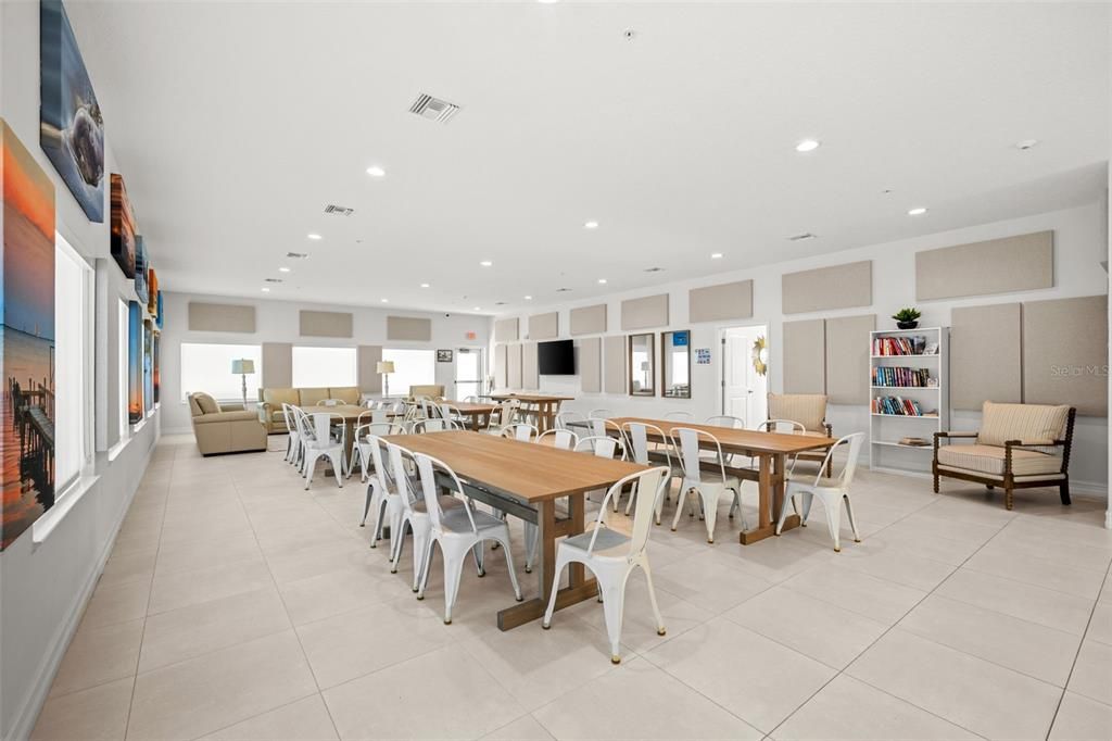 For Sale: $439,000 (2 beds, 2 baths, 1350 Square Feet)