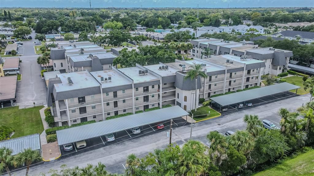 待售: $129,000 (1 贝兹, 1 浴室, 733 平方英尺)