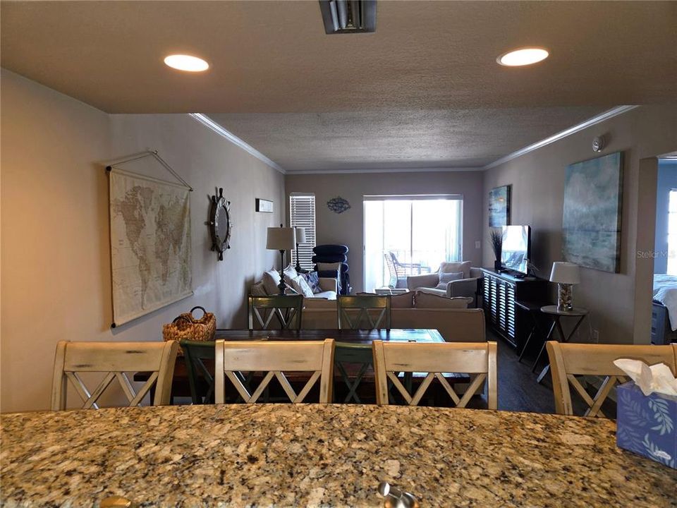 For Rent: $2,200 (2 beds, 2 baths, 1005 Square Feet)