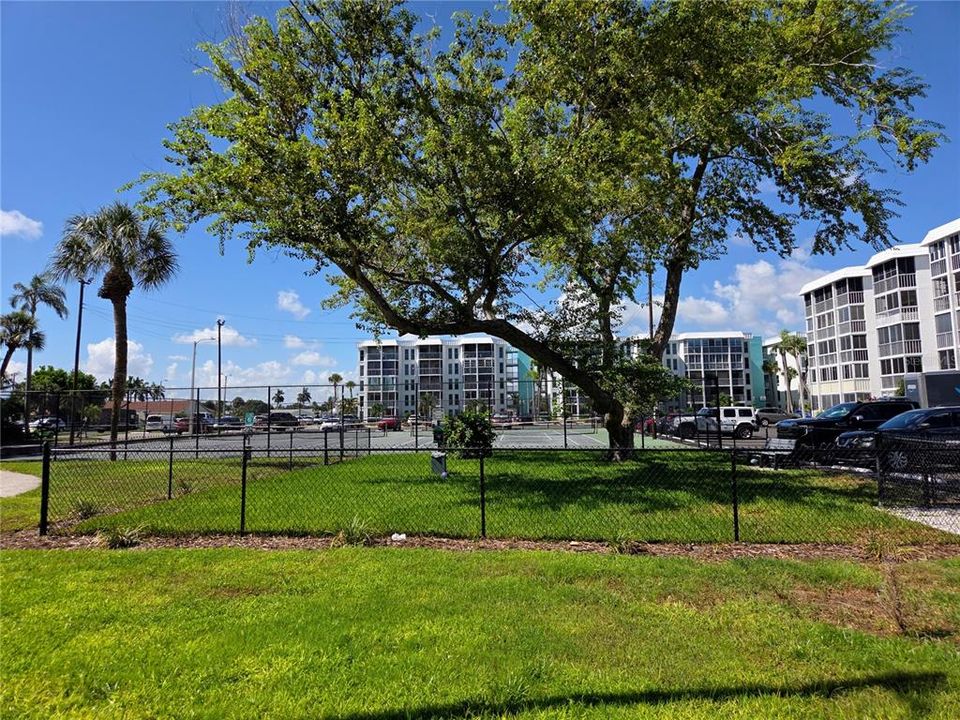 For Rent: $2,200 (2 beds, 2 baths, 1005 Square Feet)