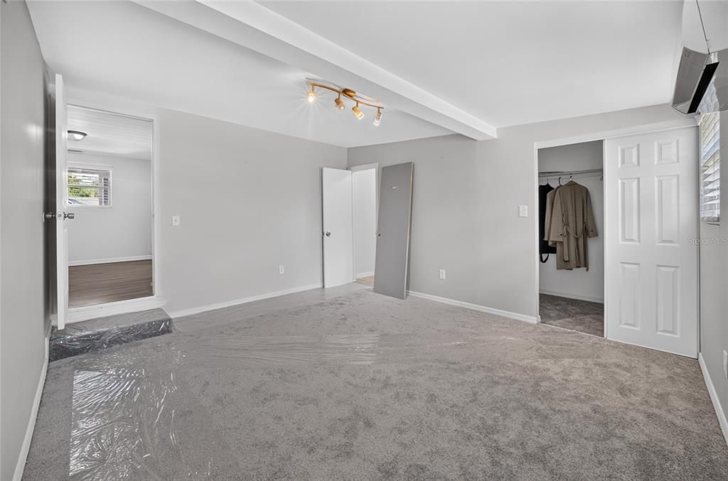 На продажу: $349,900 (3 спален, 2 ванн, 1000 Квадратных фут)
