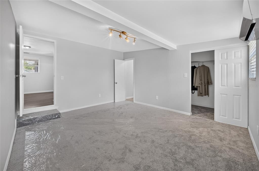 На продажу: $349,900 (3 спален, 2 ванн, 1000 Квадратных фут)