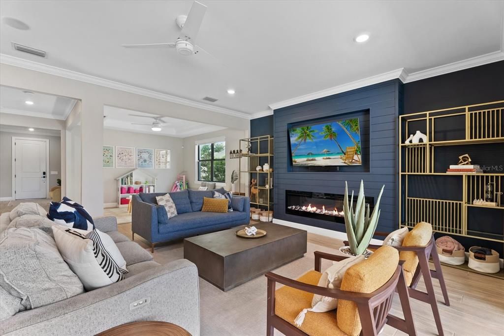 For Sale: $949,000 (5 beds, 4 baths, 3641 Square Feet)