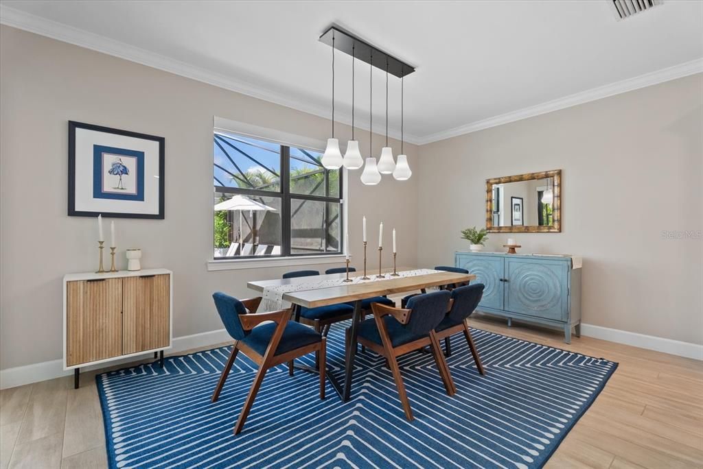 For Sale: $949,000 (5 beds, 4 baths, 3641 Square Feet)