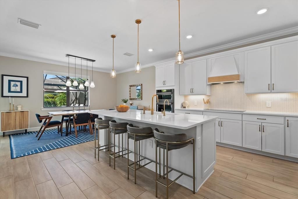 For Sale: $949,000 (5 beds, 4 baths, 3641 Square Feet)