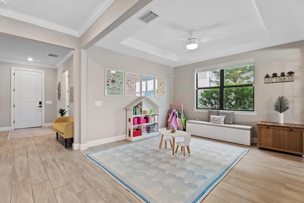 For Sale: $949,000 (5 beds, 4 baths, 3641 Square Feet)