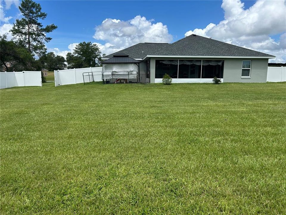 For Sale: $349,000 (3 beds, 2 baths, 1457 Square Feet)