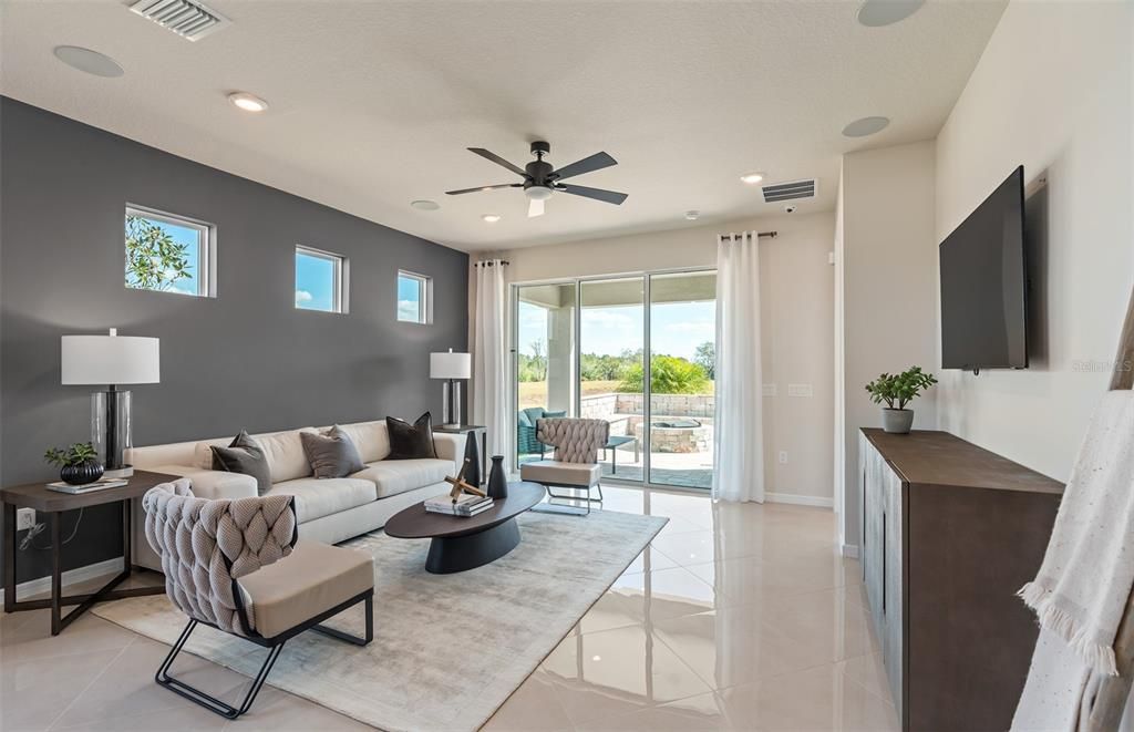 For Sale: $411,010 (2 beds, 2 baths, 1579 Square Feet)