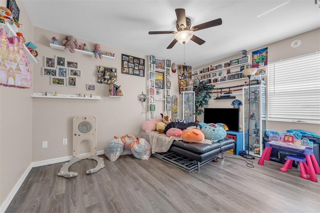 For Sale: $420,000 (4 beds, 0 baths, 2086 Square Feet)