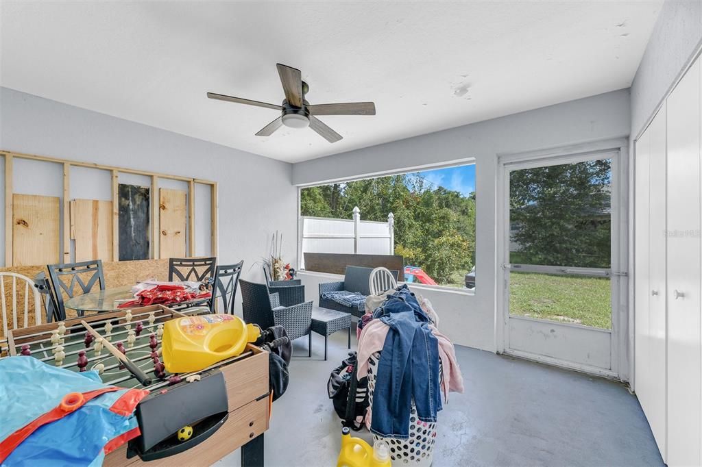 For Sale: $420,000 (4 beds, 0 baths, 2086 Square Feet)