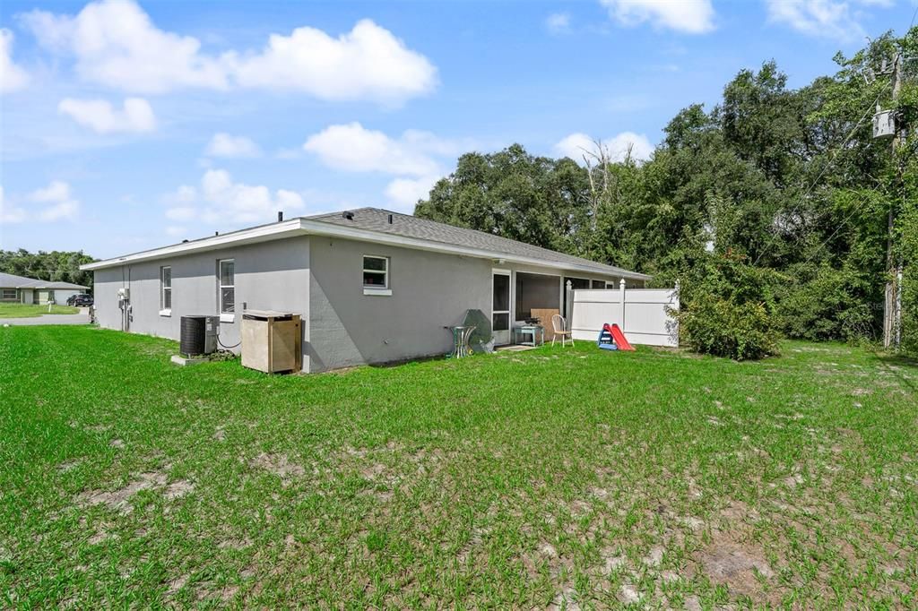 For Sale: $420,000 (4 beds, 0 baths, 2086 Square Feet)
