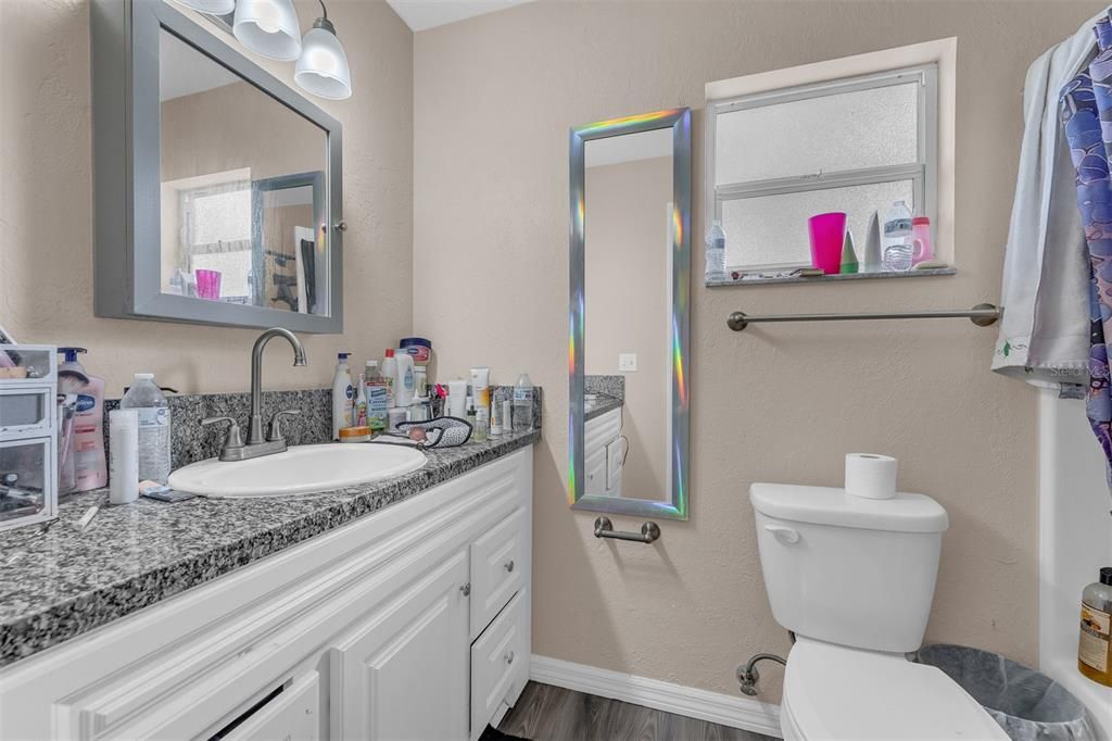 For Sale: $420,000 (4 beds, 0 baths, 2086 Square Feet)