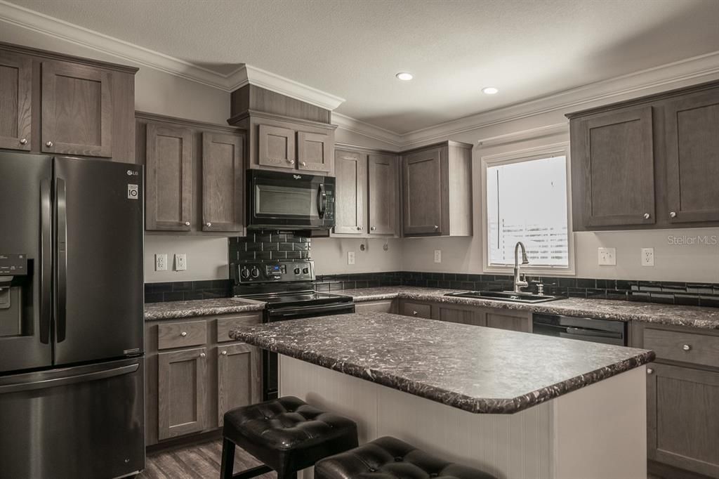 For Sale: $239,000 (3 beds, 2 baths, 1512 Square Feet)