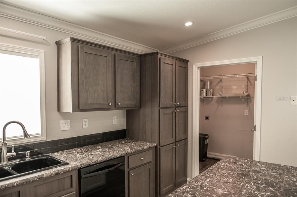 For Sale: $239,000 (3 beds, 2 baths, 1512 Square Feet)