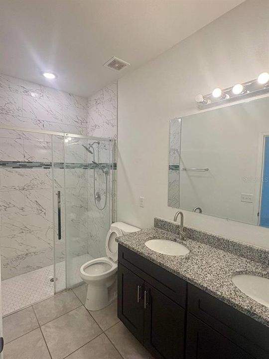 В аренду: $1,900 (4 спален, 2 ванн, 1780 Квадратных фут)